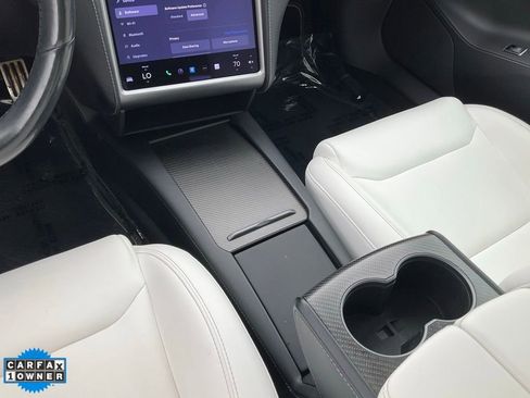 Used 2020 Tesla Model S Performance image 44