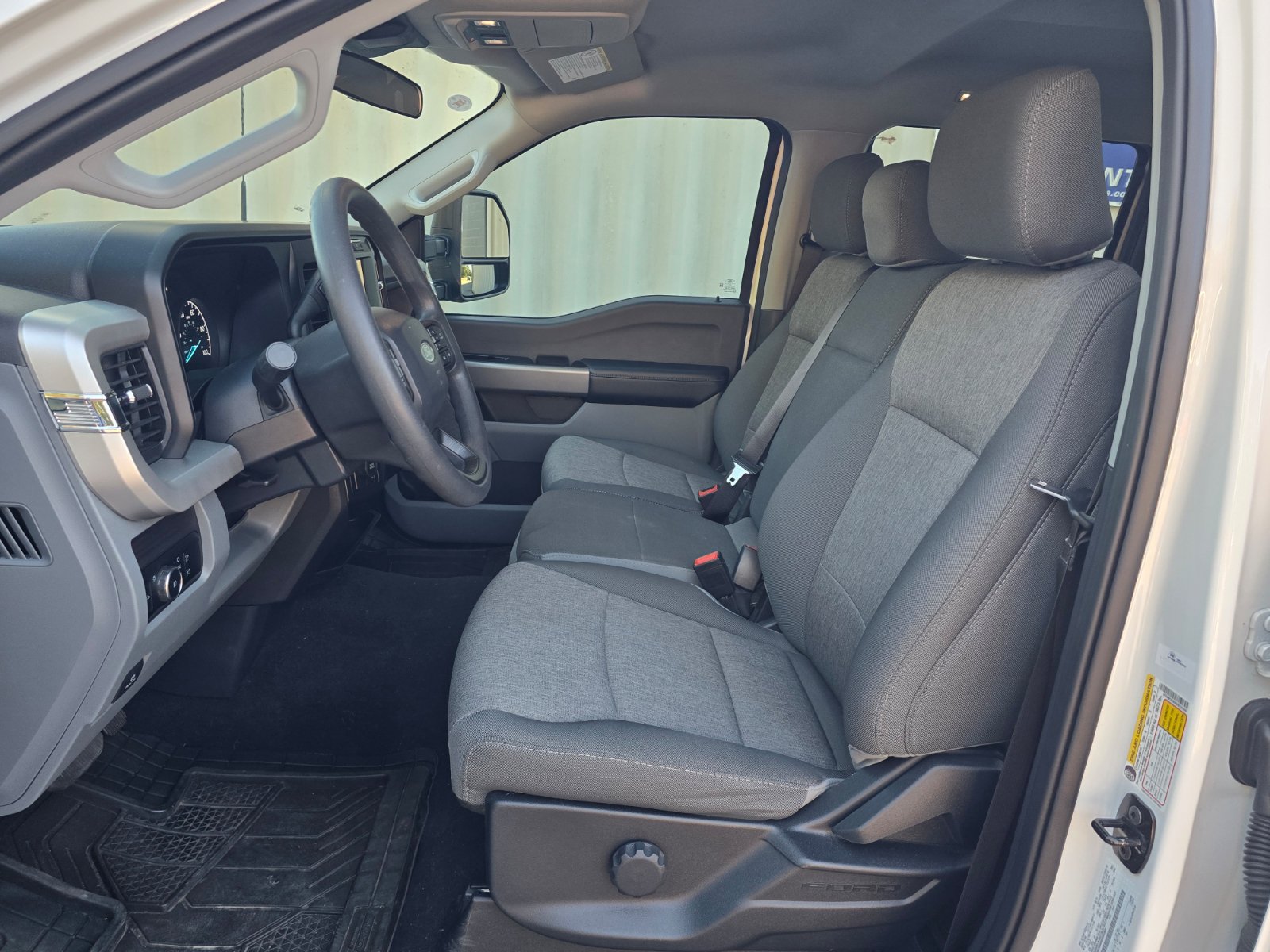 Used 2024 Ford F250 XL w/ STX Appearance Package AWD/4WD image 13