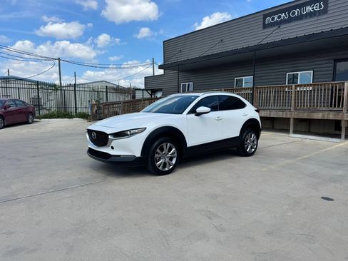 Used 2021 MAZDA CX-30 FWD 2.5 S w/ Premium Package image 2