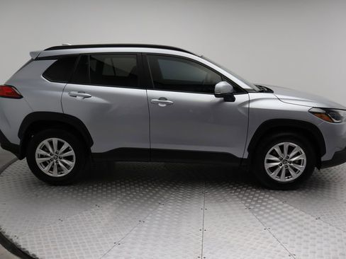 Certified 2024 Toyota Corolla Cross LE image 7