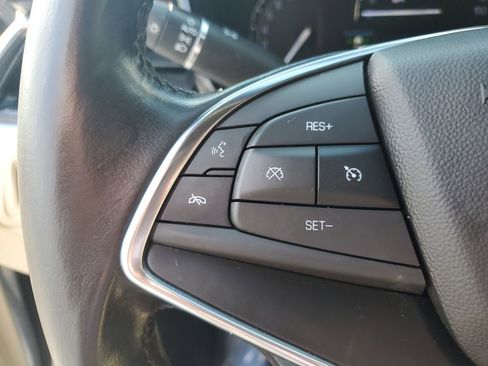 Used 2018 Cadillac XT5 AWD image 31