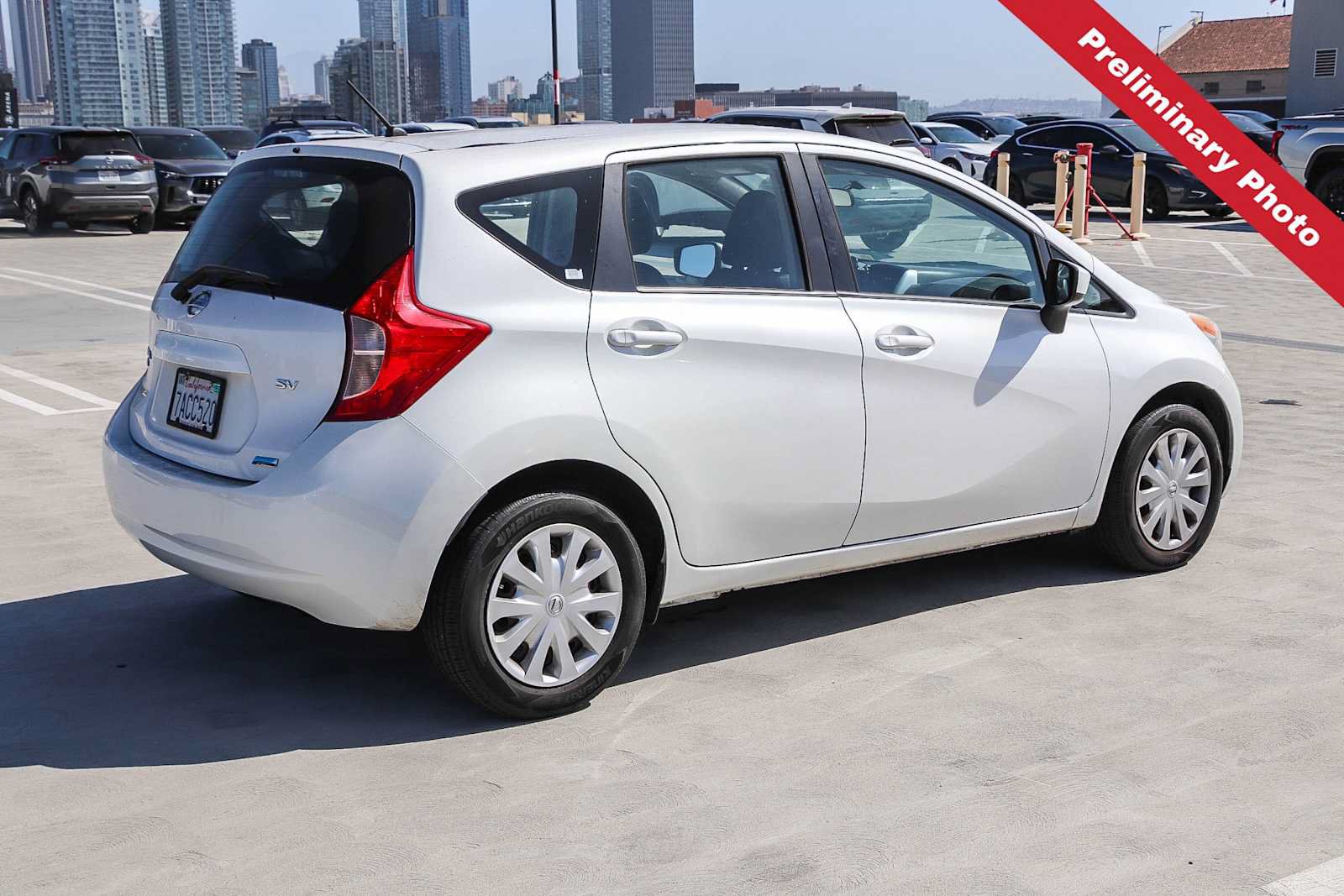 Used 2015 Nissan Versa Note SV FWD image 6
