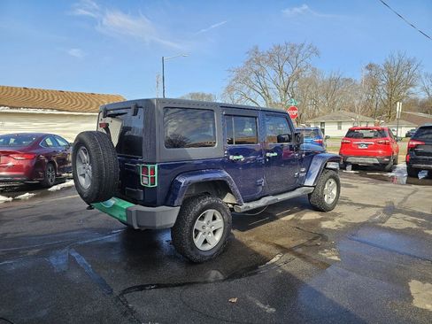 Used 2013 Jeep Wrangler Unlimited Sahara image 12