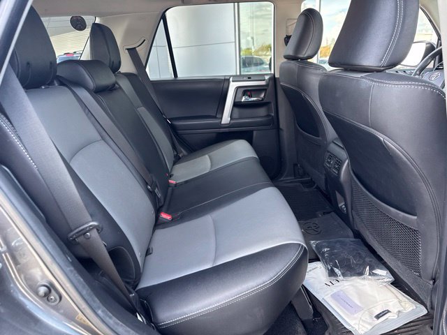 Used 2022 Toyota 4Runner SR5 Premium w/ Moonroof Package AWD/4WD image 13