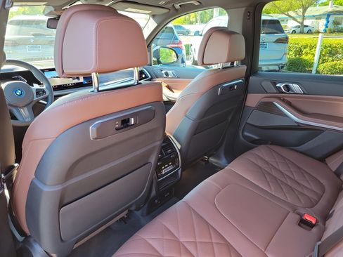 New 2026 BMW X5 xDrive50e w/ M Sport Package image 9