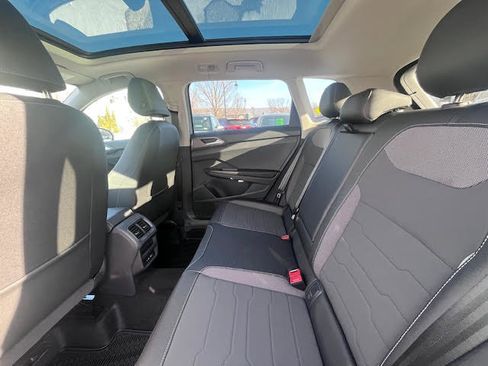 New 2026 Volkswagen Taos SE AWD/4WD image 12