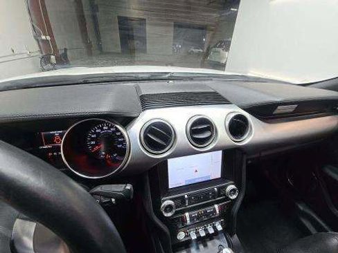 Used 2019 Ford Mustang GT Premium image 10