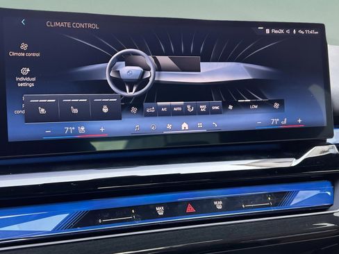 Used 2025 BMW i5 xDrive40 w/ Premium Package image 14