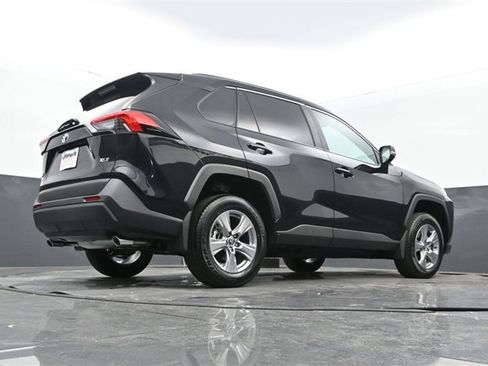 Used 2025 Toyota RAV4 XLE image 26