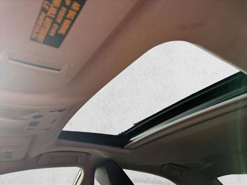 Used 2016 Lexus IS 200t image 14