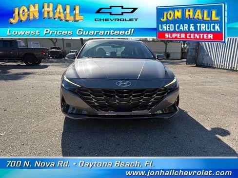 Used 2023 Hyundai Elantra Limited image 16