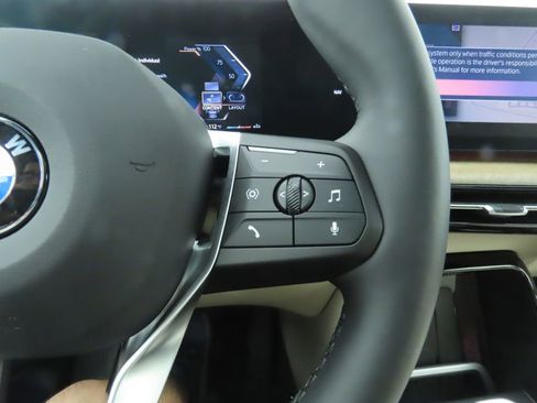 Used 2025 BMW X1 xDrive28i w/ Convenience Package image 13