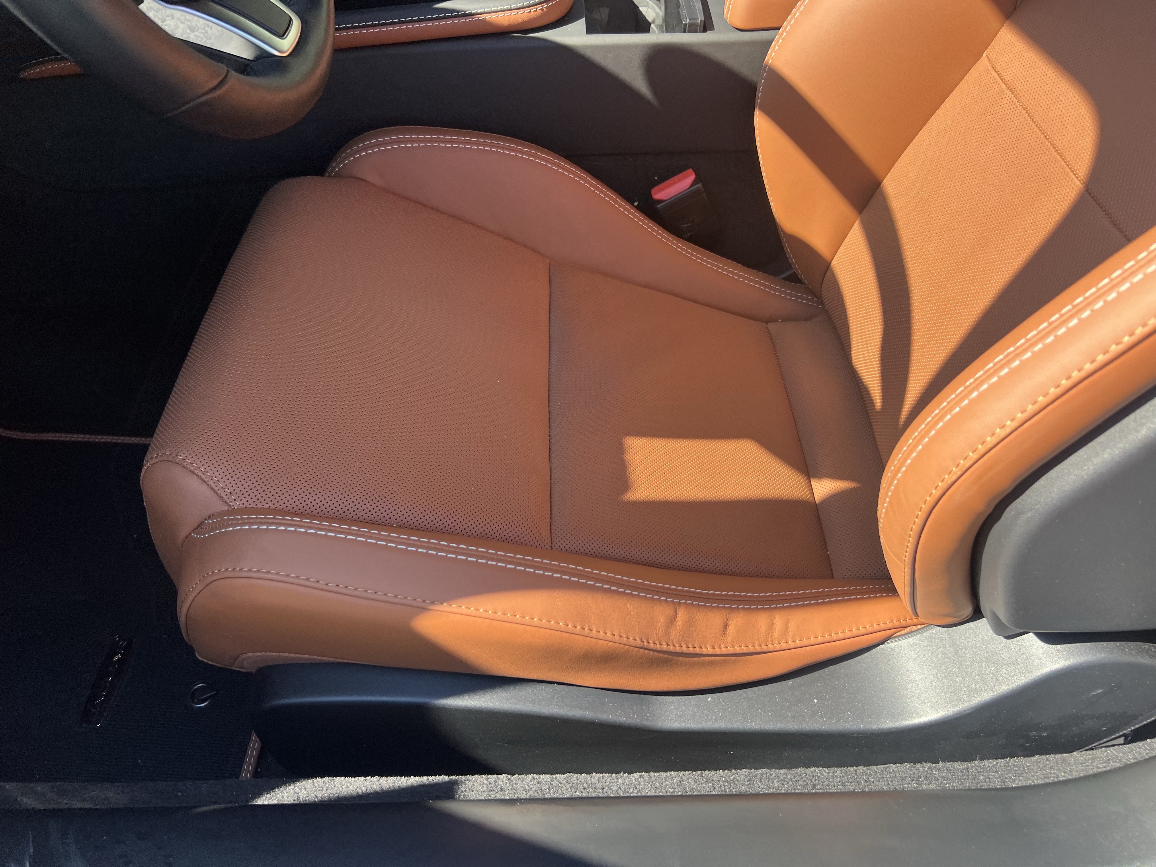 Certified 2024 Jaguar F-TYPE R-Dynamic RWD image 18