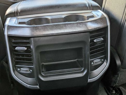 Used 2022 RAM 1500 Big Horn AWD/4WD image 15