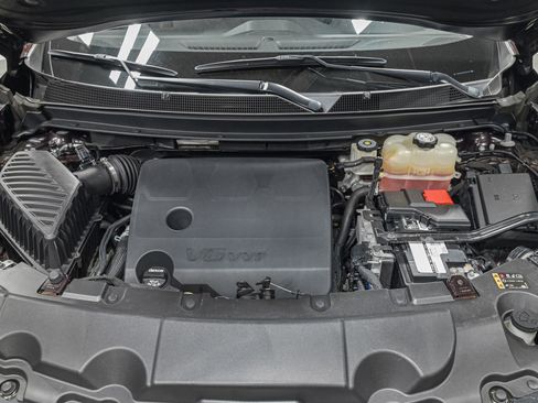 Used 2020 Chevrolet Traverse LT w/ LPO, Floor Liner Package image 13