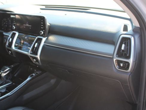 Used 2023 Kia Sorento SX FWD image 35