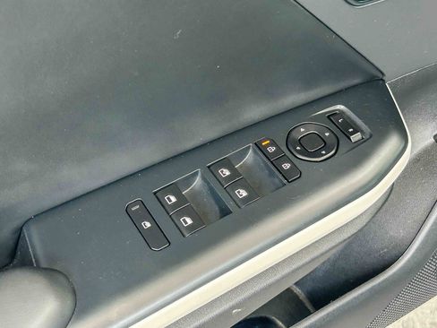 Used 2025 Kia K4 GT-Line w/ GT-Line Sunroof Package FWD image 25
