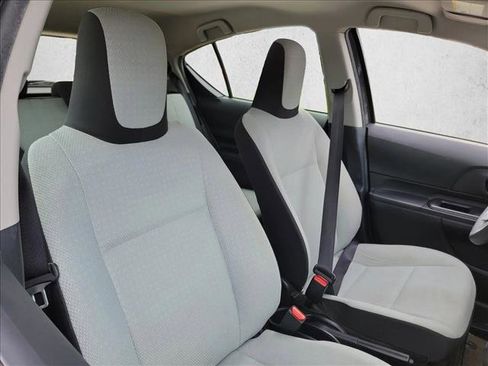 Used 2017 Toyota Prius C One FWD image 15
