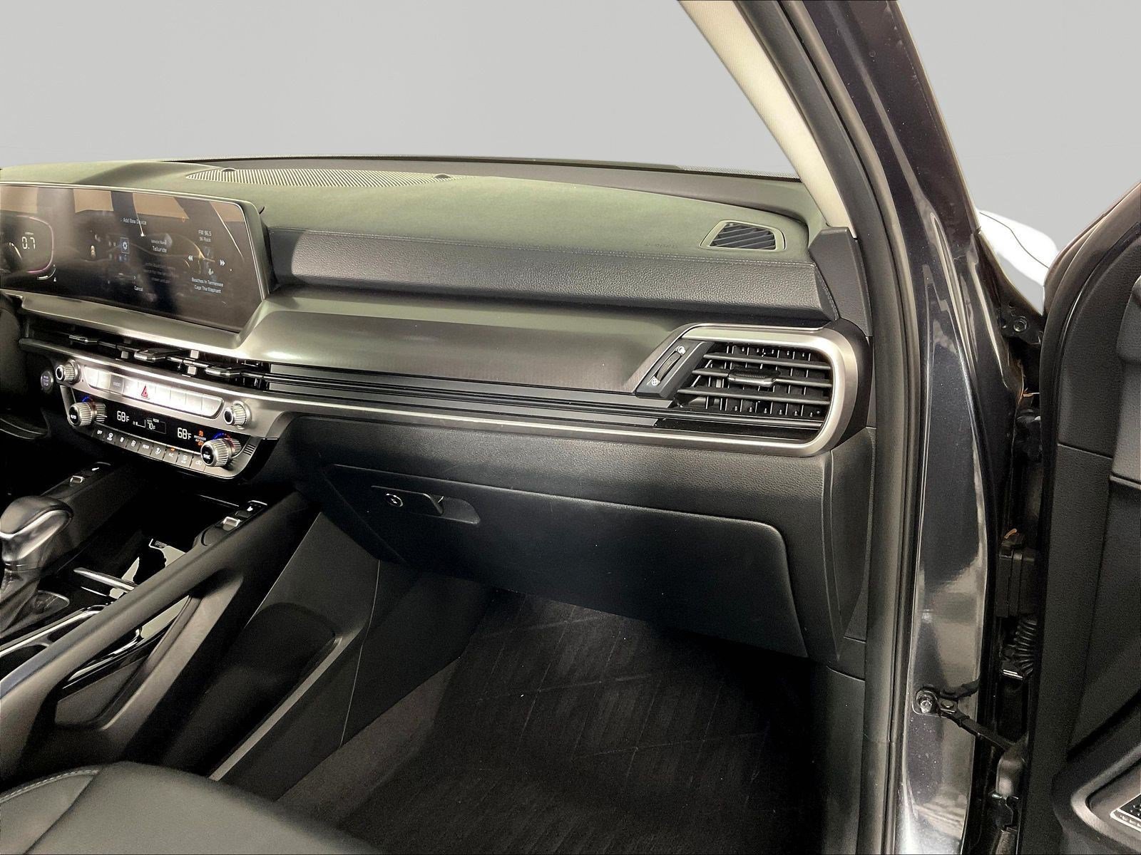 Certified 2024 Kia Telluride S w/ S Sunroof Package AWD/4WD image 27