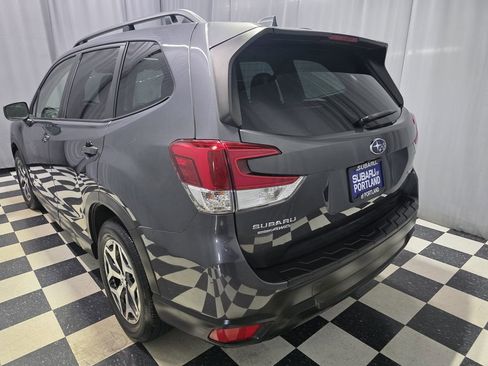 Certified 2023 Subaru Forester Premium AWD/4WD image 6