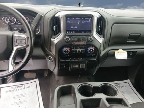 Used 2022 Chevrolet Silverado 2500 LT w/ Convenience Package AWD/4WD image 11
