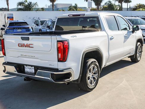 Used 2024 GMC Sierra 1500 SLT image 9
