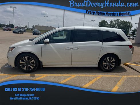 Used 2016 Honda Odyssey Touring Elite image 1
