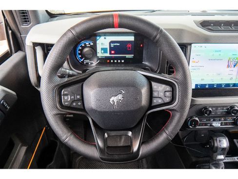 Used 2022 Ford Bronco Badlands w/ Sasquatch Package AWD/4WD image 20