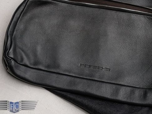Used 2005 Porsche Carrera GT RWD image 22