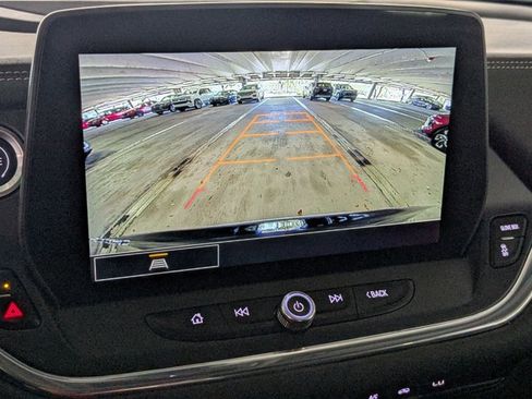 Used 2023 Chevrolet Blazer LT FWD image 14