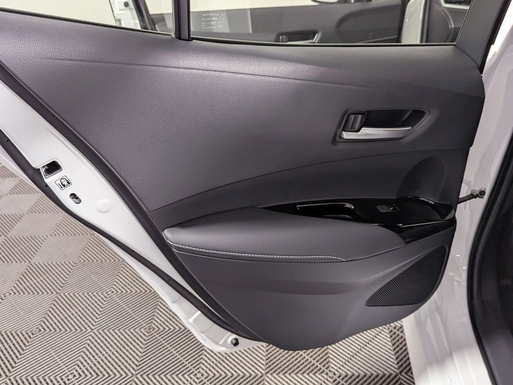 Used 2026 Toyota Corolla SE FWD image 43
