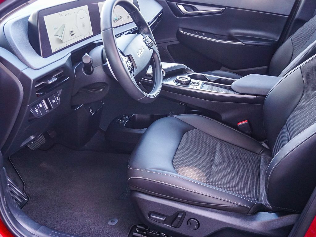 Certified 2024 Kia EV6 Light RWD image 18