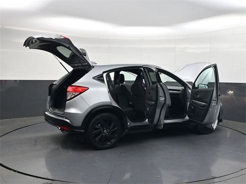 Used 2022 Honda HR-V Sport image 36