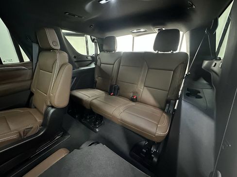 Certified 2024 Chevrolet Tahoe High Country w/ Advanced Technology Package image 25