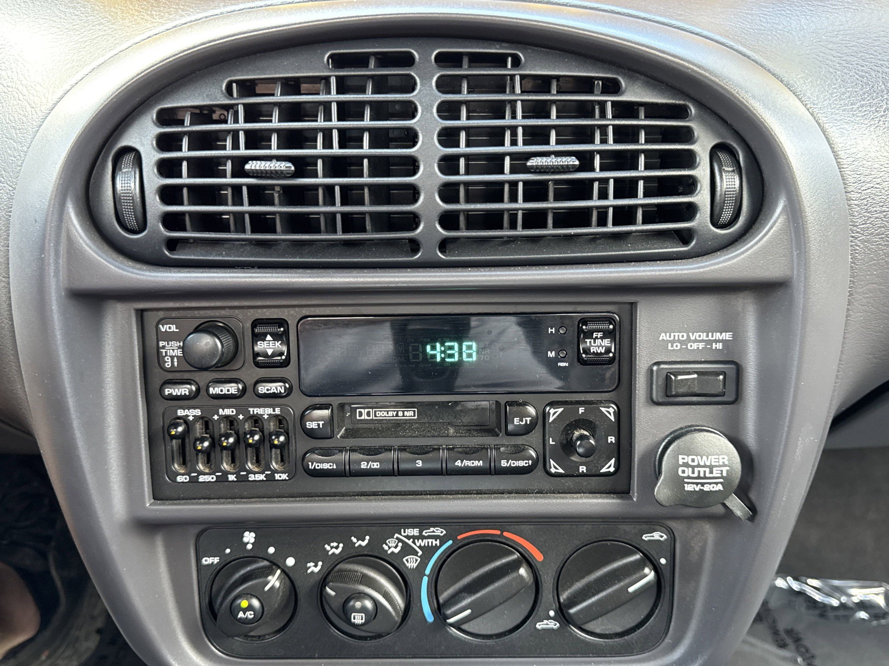 Used 2002 Chrysler Prowler RWD image 67