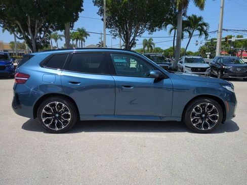 Used 2025 BMW X3 xDrive30i w/ Premium Package AWD/4WD image 2