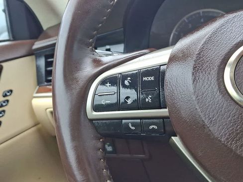 Used 2017 Lexus ES 350 w/ Navigation System Package FWD image 17