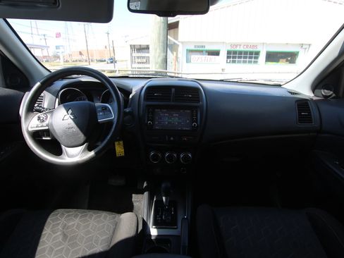 Used 2021 Mitsubishi Outlander Sport FWD image 13