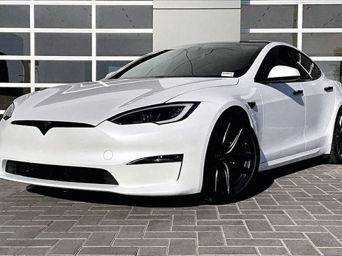 Used 2022 Tesla Model S image 1