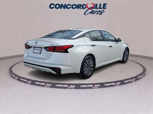 Certified 2023 Nissan Altima 2.5 SV FWD image 7