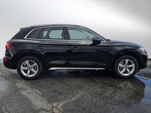 Used 2024 Audi Q5 2.0T Premium w/ Convenience Package AWD/4WD image 2