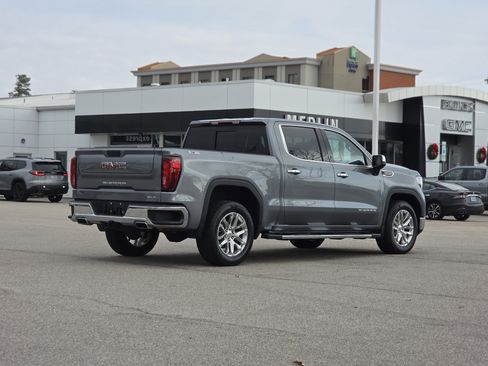 Used 2022 GMC Sierra 1500 SLT w/ SLT Premium Package image 7
