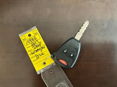 Used 2017 Jeep Wrangler Unlimited Sport w/ Quick Order Package 24S AWD/4WD image 26
