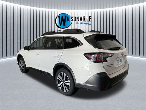 Used 2022 Subaru Outback Premium image 8