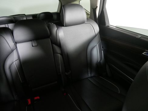 Certified 2025 Genesis GV80 3.5T Advanced image 14