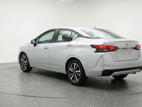 Used 2025 Nissan Versa SV image 6