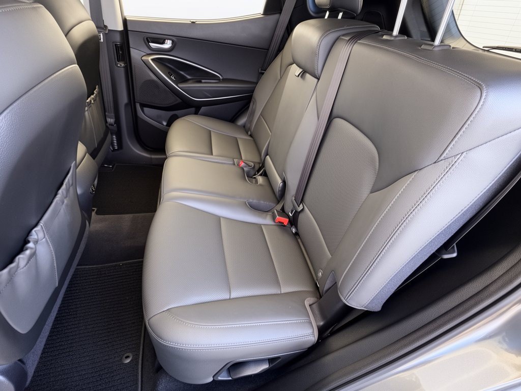 Used 2018 Hyundai Santa Fe Sport 2.0T FWD image 25