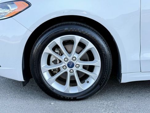 Used 2019 Ford Fusion SE FWD image 10