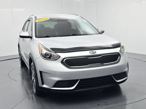 Used 2019 Kia Niro LX FWD image 2