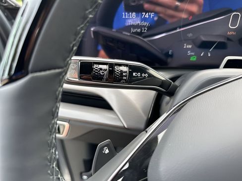 New 2026 Cadillac Vistiq Luxury w/ LPO, Floor Liner Package image 32